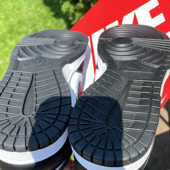 Nike Dunk Low Panda - Picture 7 of 7